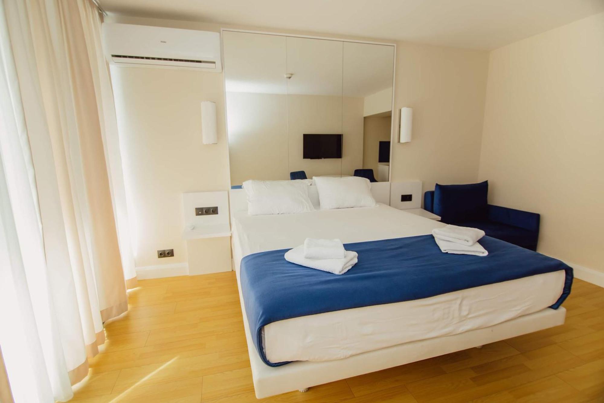 Orbi City Black Sea View Aparthotel 巴统 外观 照片